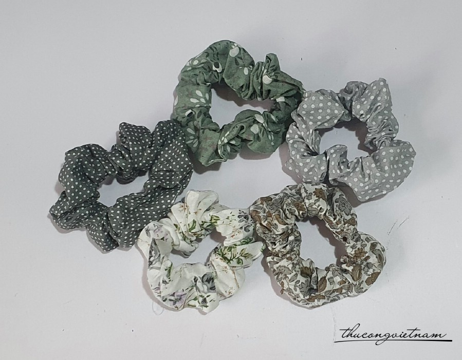 Cột tóc Scrunchies tông xám (10-12cm)